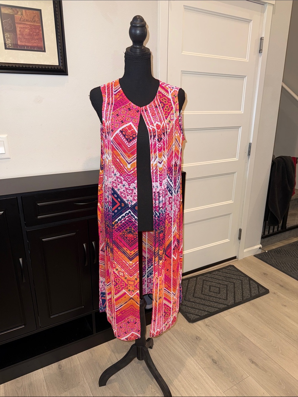 JM STUDIO Vibrant Pink & Orange Long Sleeveless Vest Overlay
